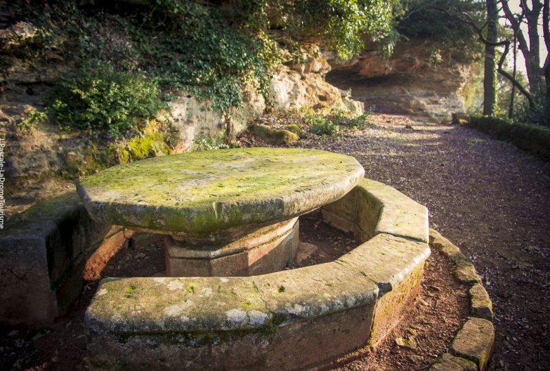 Sentier VTT De Tour en Grotte – 2 à Grignan - 2