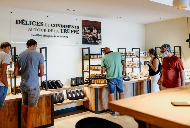 Boutique de la fabrique et Institut de la truffe Plantin à Puyméras - 5